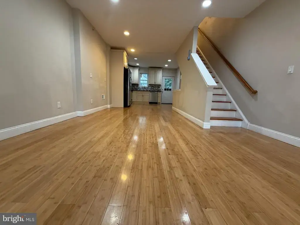 2608 Thompson St, PHILADELPHIA