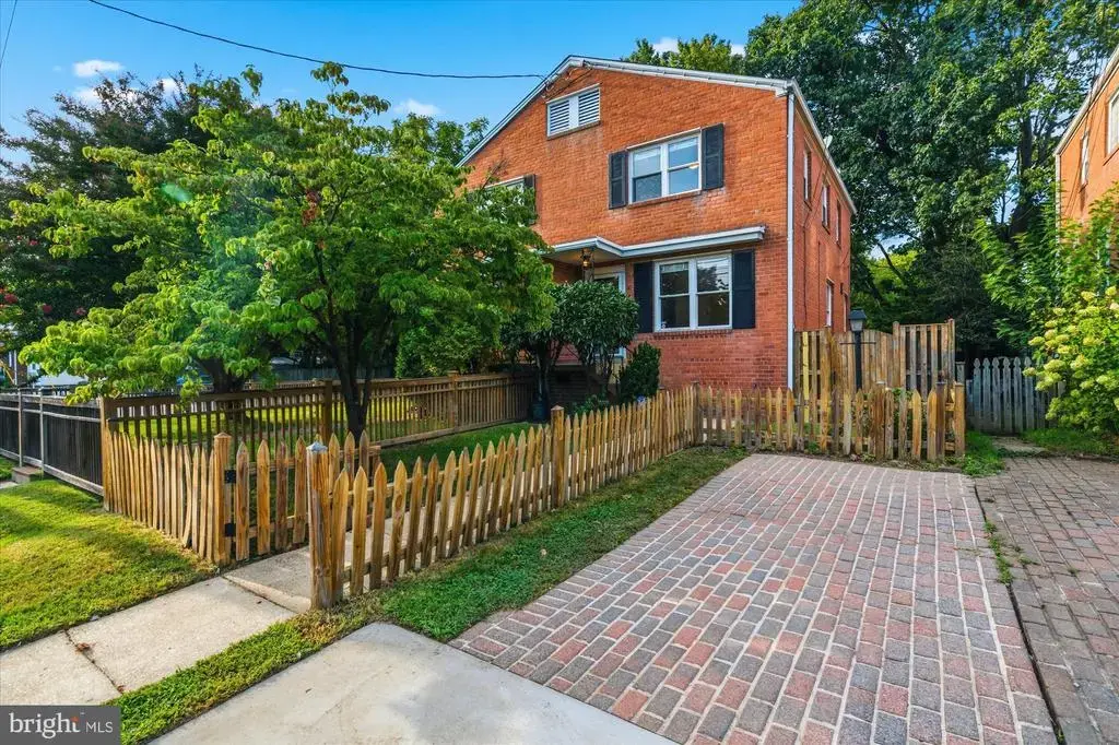 4 E Spring St, ALEXANDRIA