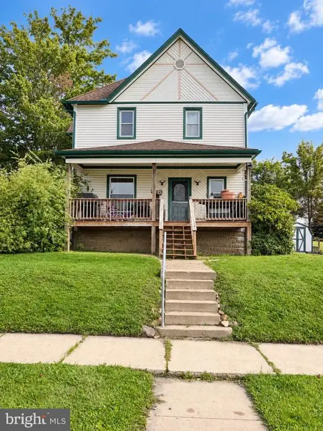 29 Hemlock, Kane