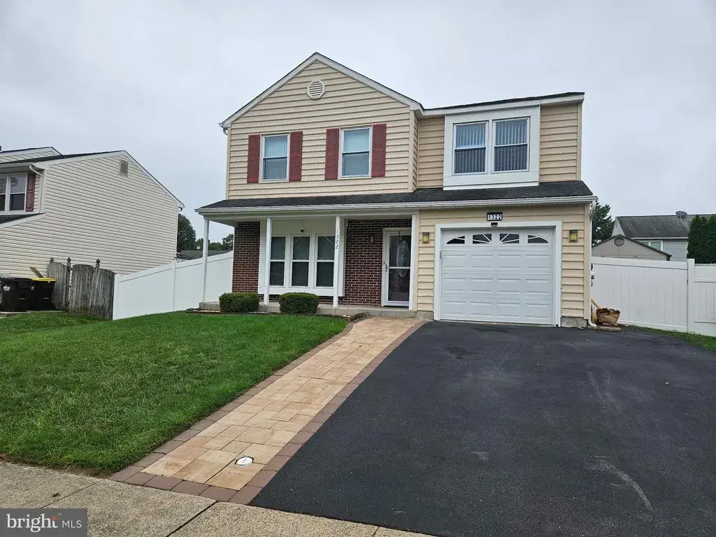 1322 Bradford Ln, BENSALEM