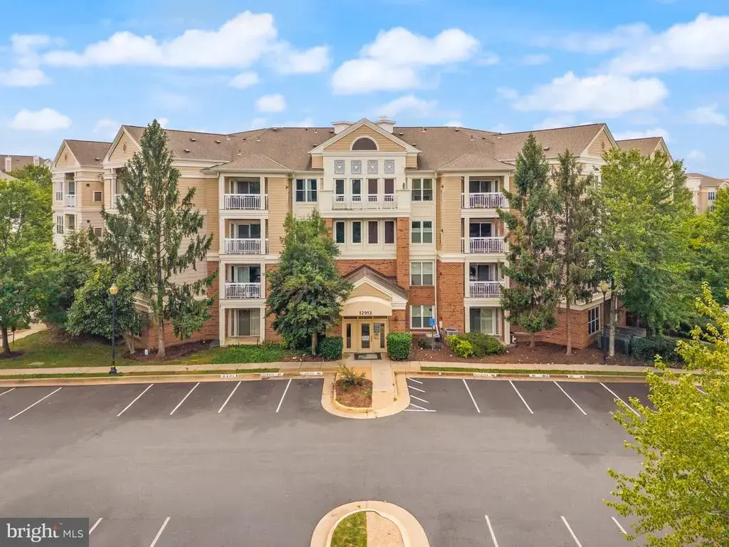 12913 Alton Sq #411, HERNDON