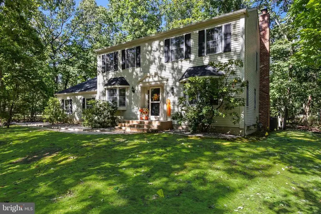 14 Wethersfield Dr, MEDFORD