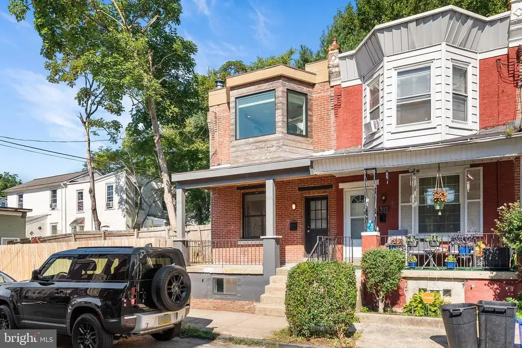 133 W Duval St, PHILADELPHIA