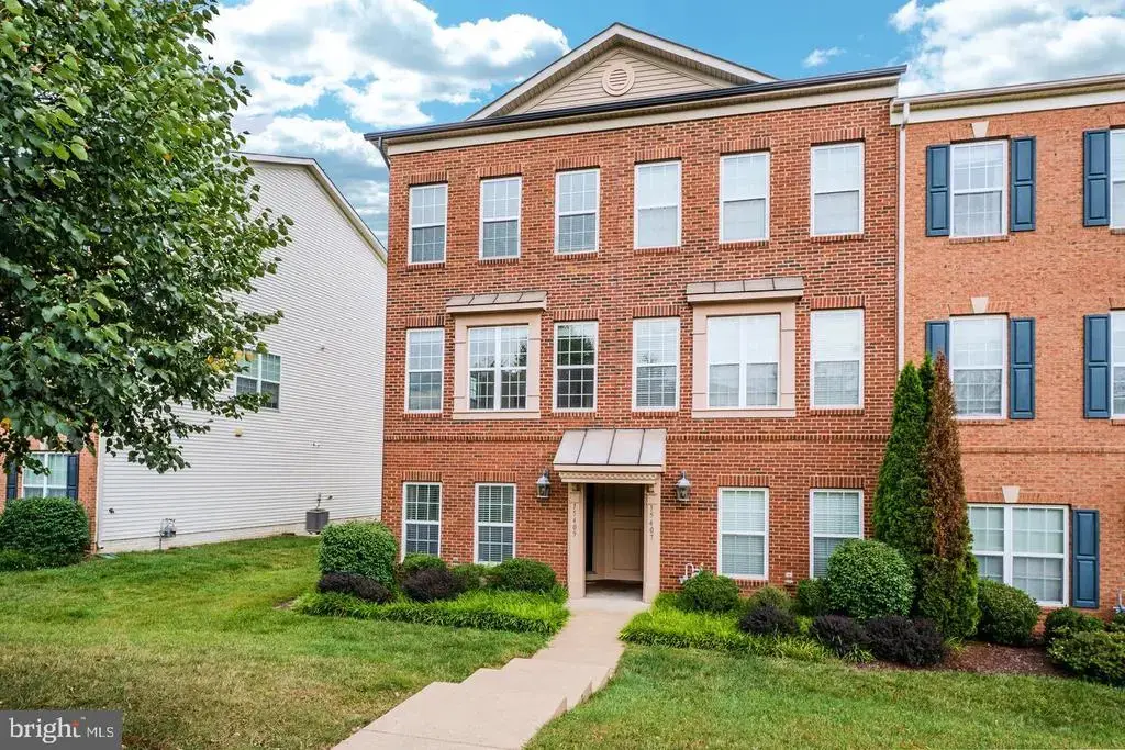 15409 Rosemont Manor Dr, HAYMARKET