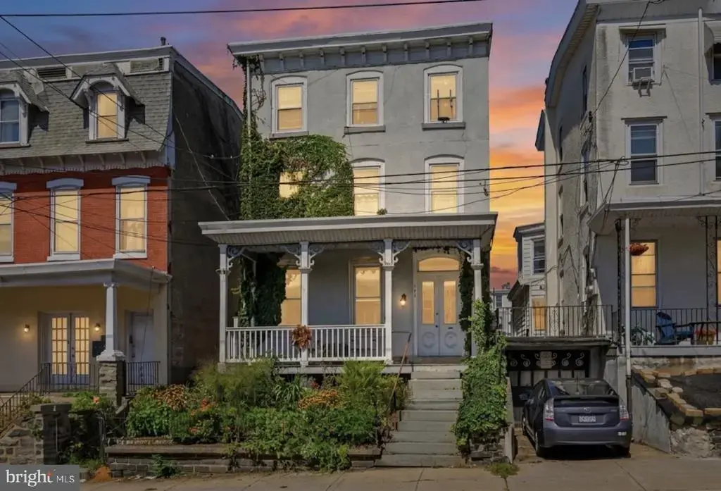 188 Green Ln, PHILADELPHIA