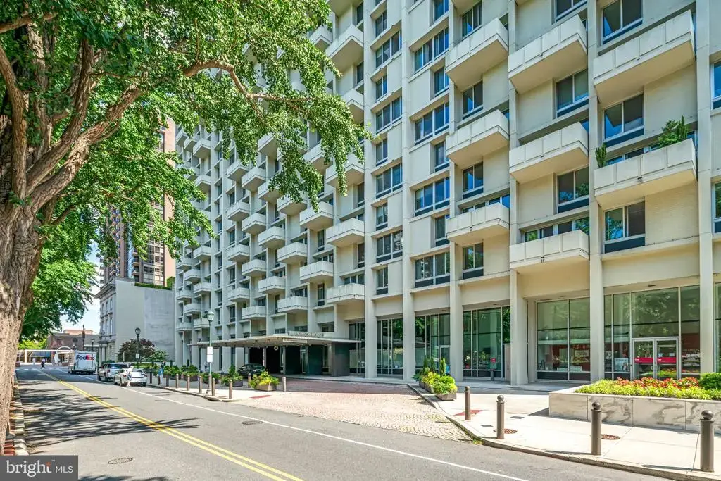 604-36 S Washington Sq #2505, PHILADELPHIA