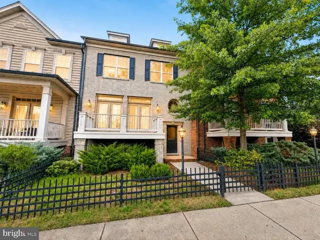 43348 Old Ryan Rd, Ashburn