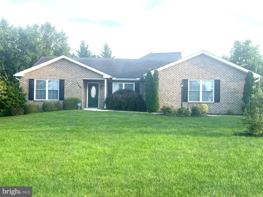 468 W Walter Ave, GREENCASTLE