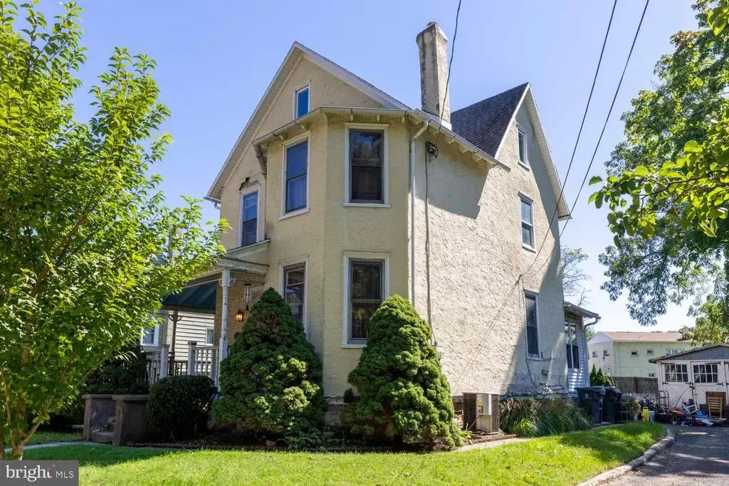 127 Central Ave, GLENSIDE