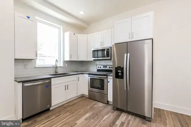 1433 Brown St #3, Philadelphia