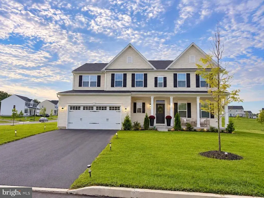 406 Crenata Dr, HONEY BROOK