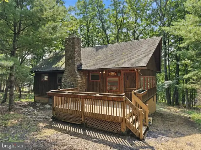130 Rose Ln, Bartonsville
