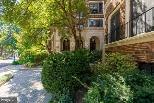 4514 Connecticut Ave Nw #204, Washington