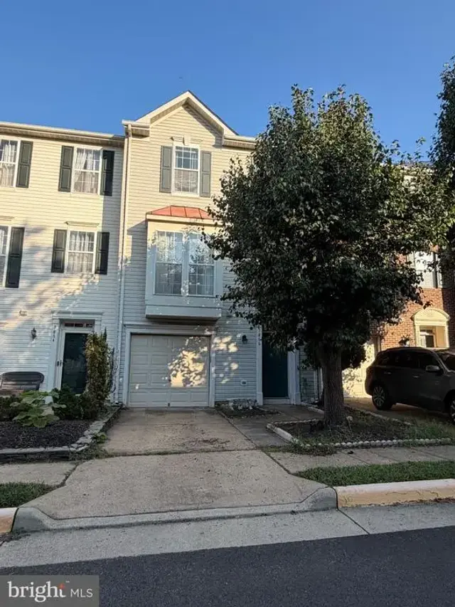 7866 Dogue Indian Cir, Lorton
