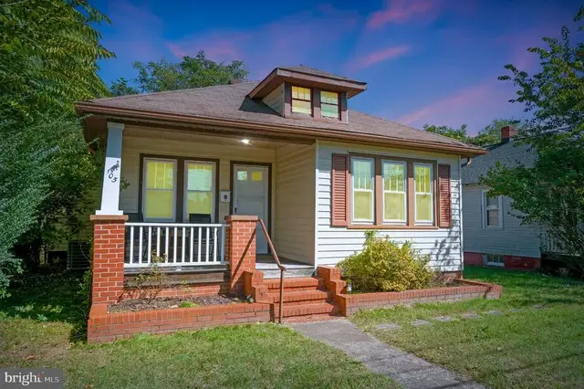 105 Chatham St, Fredericksburg