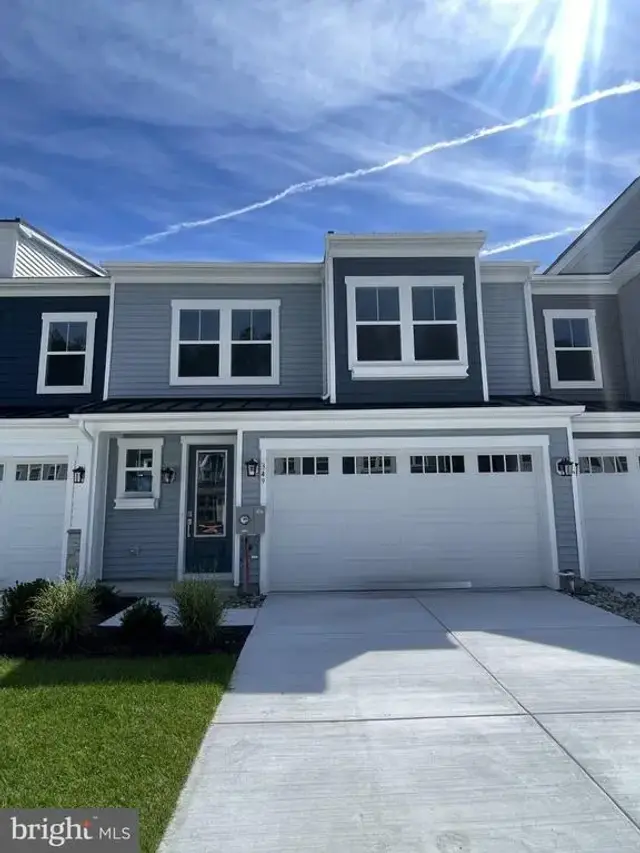349 Gallagher Dr, Ocean View