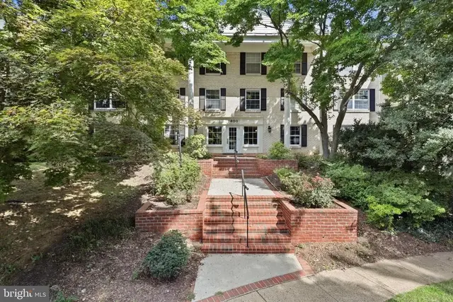 7600 Tremayne Pl #104, Mclean