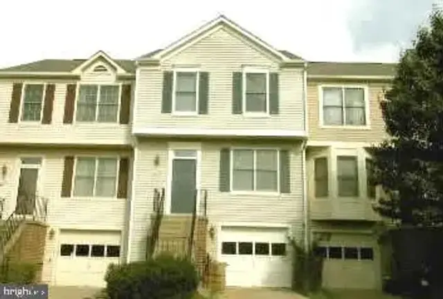 14720 Grobie Pond Ln, Centreville