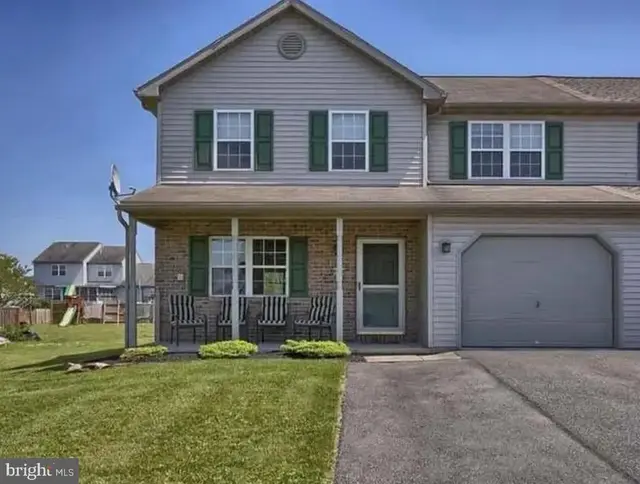 312 Galean Dr, Fleetwood