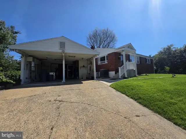 3217 Nottage Ln, Falls Church