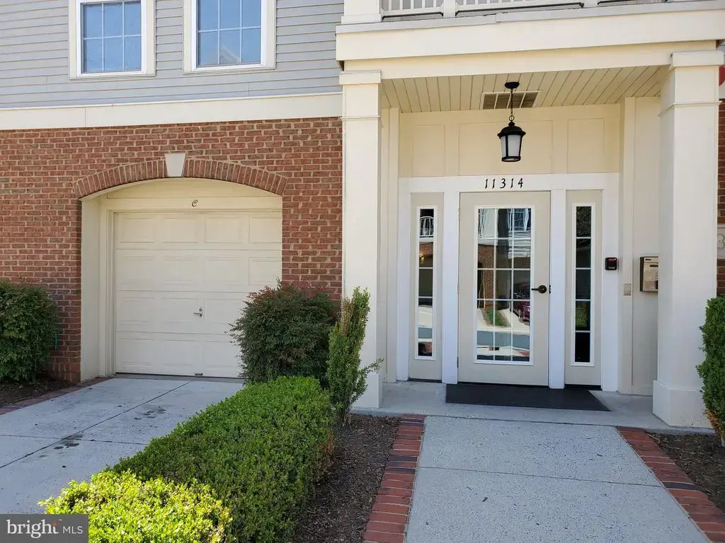 11314 Westbrook Mill Ln #201, FAIRFAX