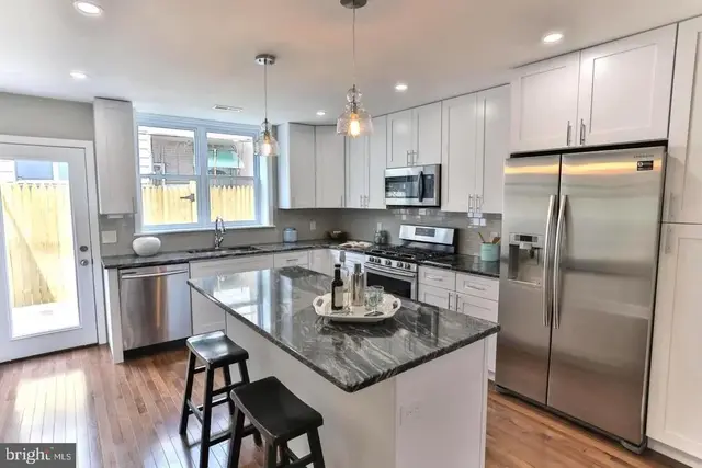 1039 Tree St, Philadelphia
