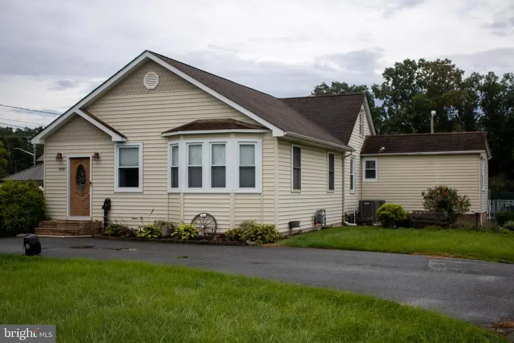 999 W Garden Rd, VINELAND