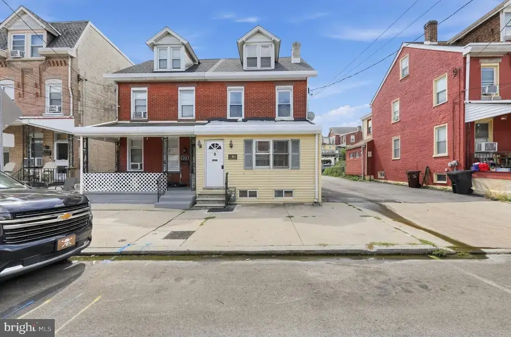 108 W 5th St, BRIDGEPORT