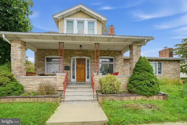 1882 S 2nd St, Allentown