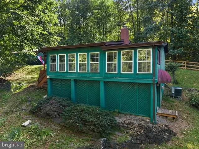 1959 Drummer Hill Rd, Front Royal