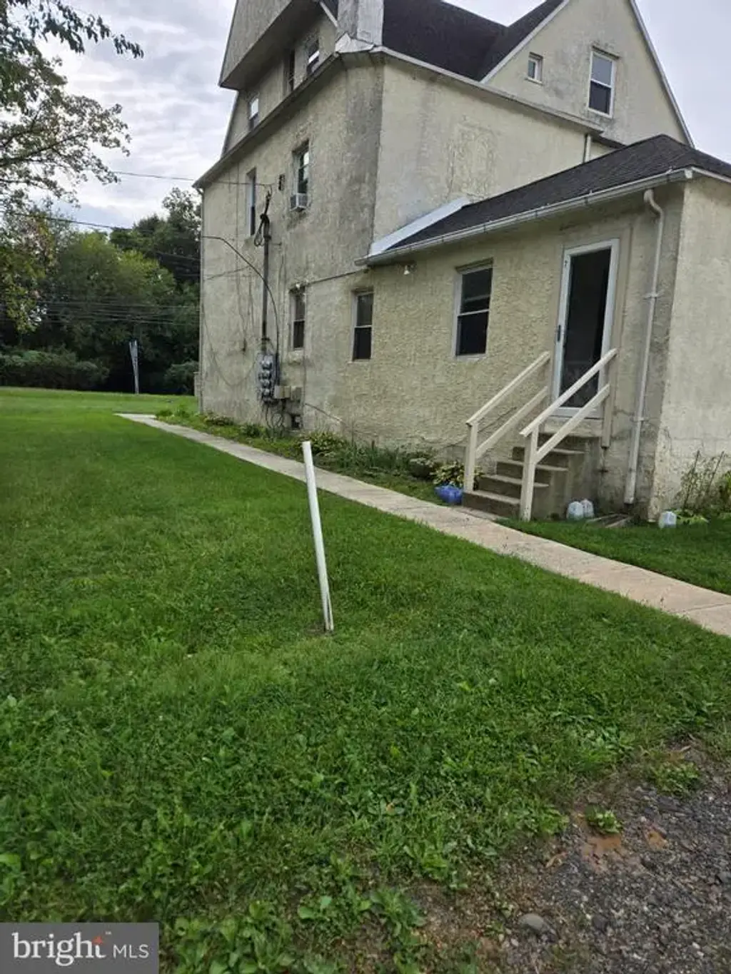 3050 State, BENSALEM