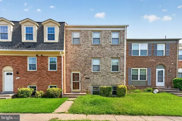 3046 Seminole Rd, Woodbridge
