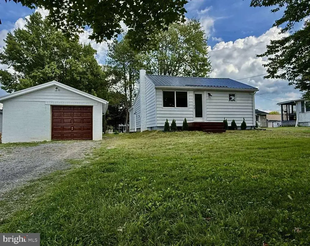323 Butler Ave, ELLWOOD CITY