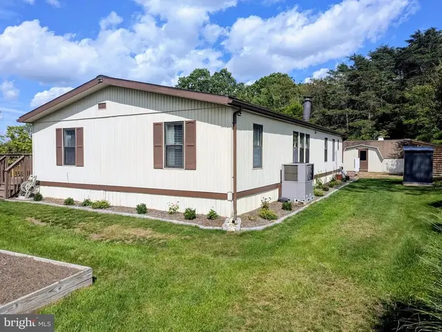 57 Stump Ln, Bernville