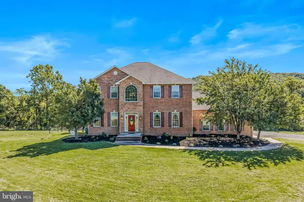 374 Farm View Ln, ROMNEY
