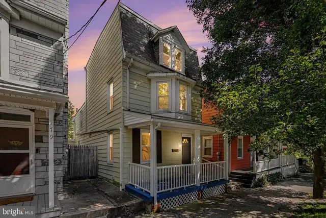 173 N Water St, Spring Grove