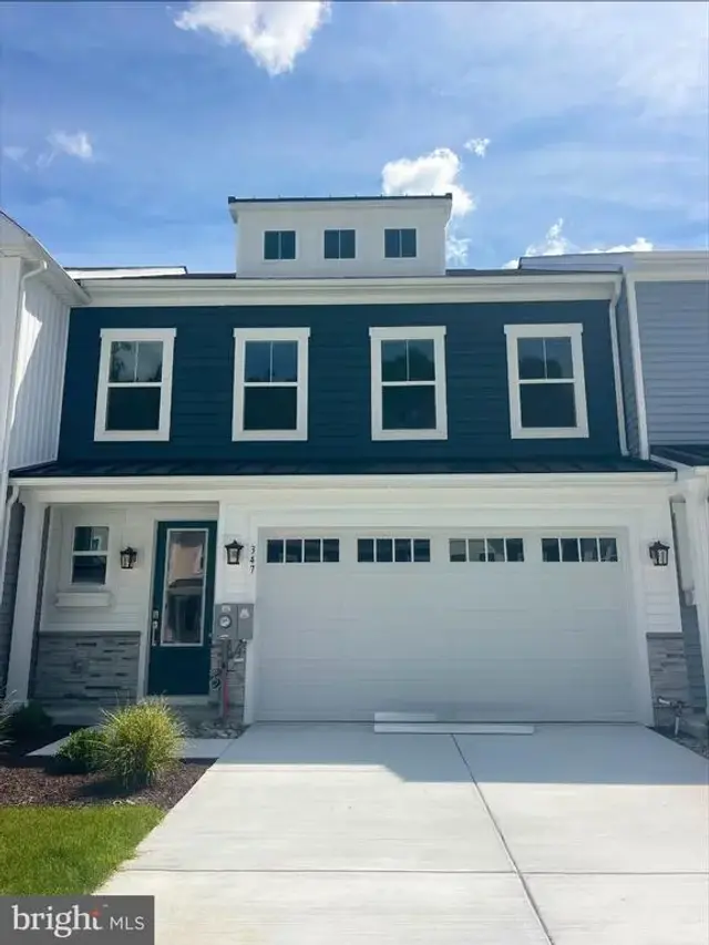 347 Gallagher Dr, Ocean View