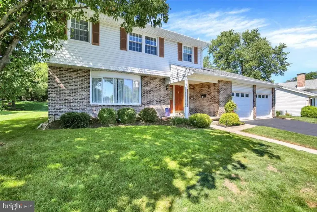1616 Sherwood Rd, WYOMISSING