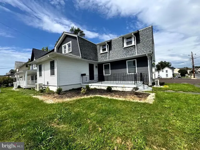 77 Byberry Rd #unit D 2nd Fl, Hatboro