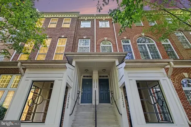 12450-a Liberty Bridge Rd #204a, Fairfax