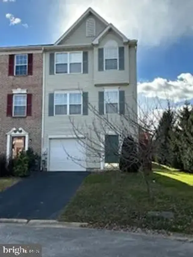 61 Emandan Ln, Hockessin