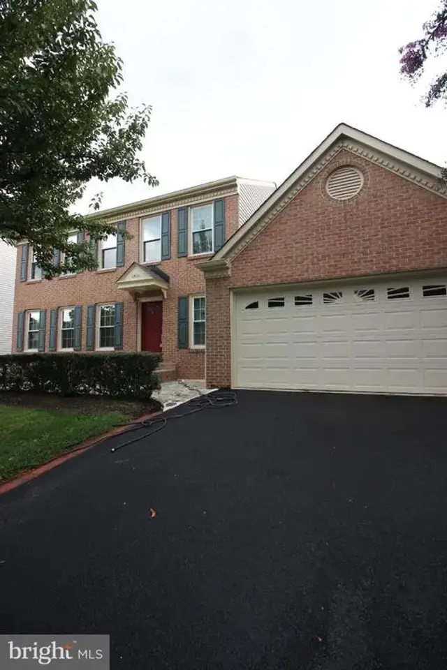 13111 Willoughby Point Dr, Fairfax