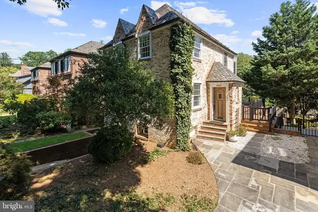 1413 44th St Nw, Washington