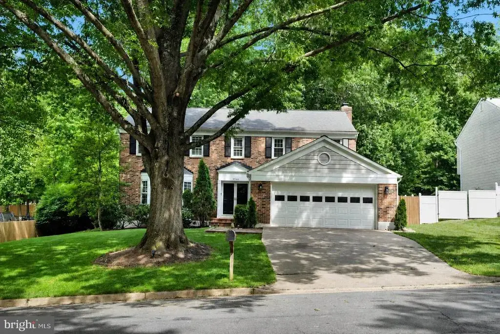 9346 Tovito Dr, FAIRFAX