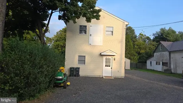 147 S Main St #2, Quakertown