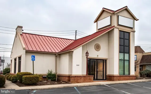 1542 E 3rd St, Williamsport