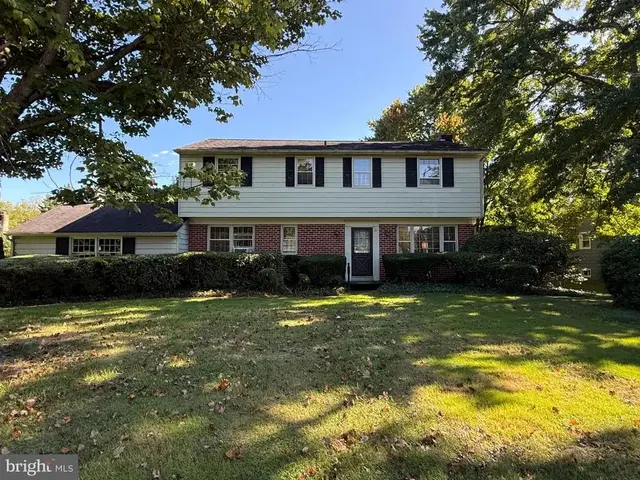 162 E Butler Ave, Doylestown