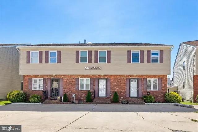 143 Newport Bay Dr #6, Ocean City