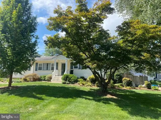 7420 Tillman Dr, Falls Church