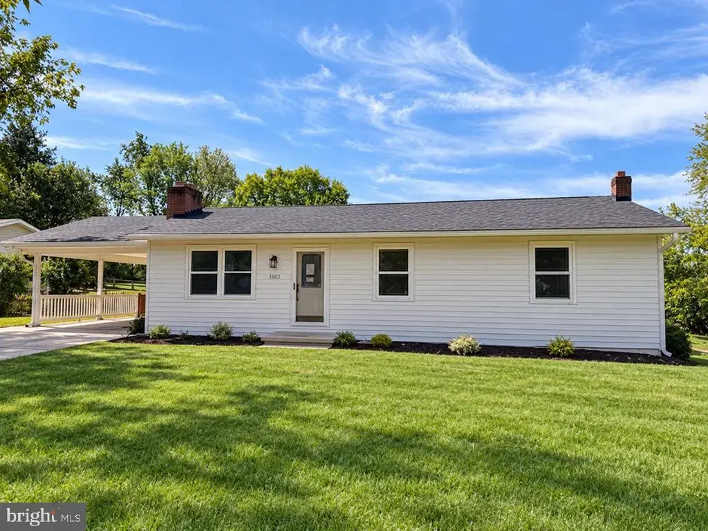 1422 Tuscawilla Dr, CHARLES TOWN